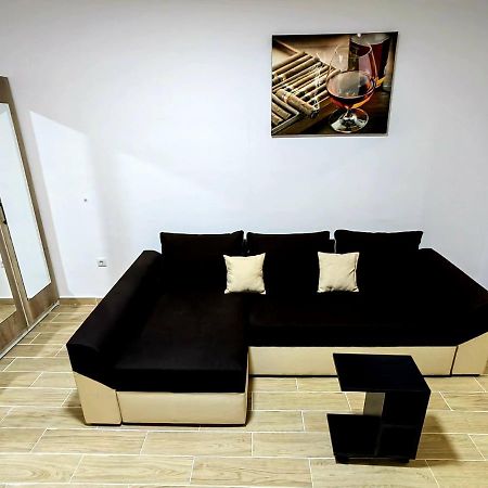 Appartamento Militari Luxury Flat Roşu Esterno foto