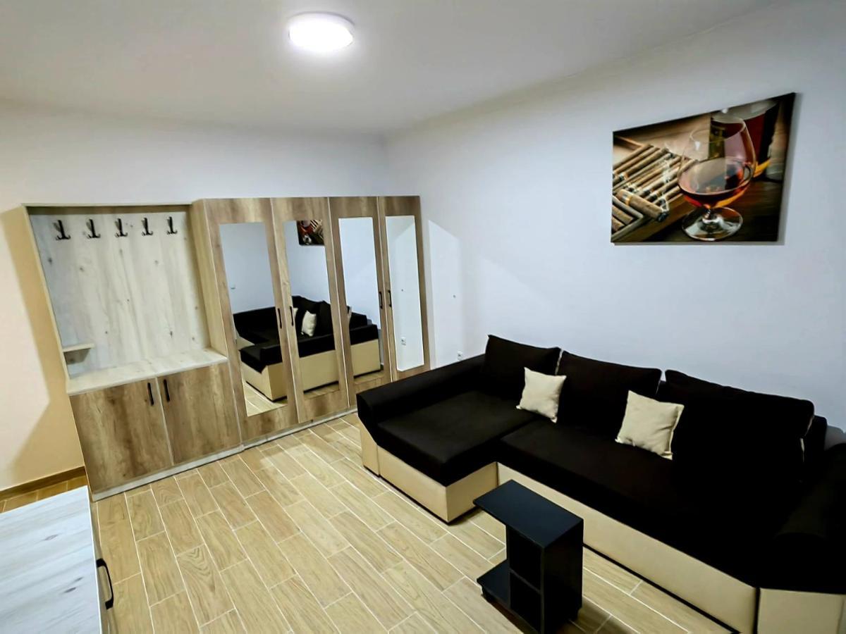 Appartamento Militari Luxury Flat Roşu Esterno foto